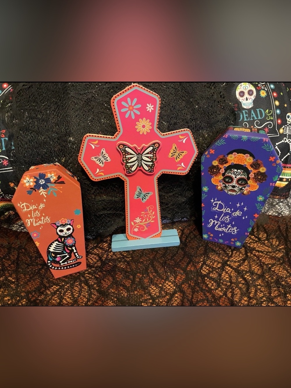 NWT Set of 3 Day of the Dead/ Dia de los Muertos Table
Decorations